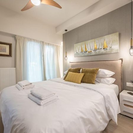 Beautiful & Renovated Aprtm In Piraeus Apartment Exterior photo
