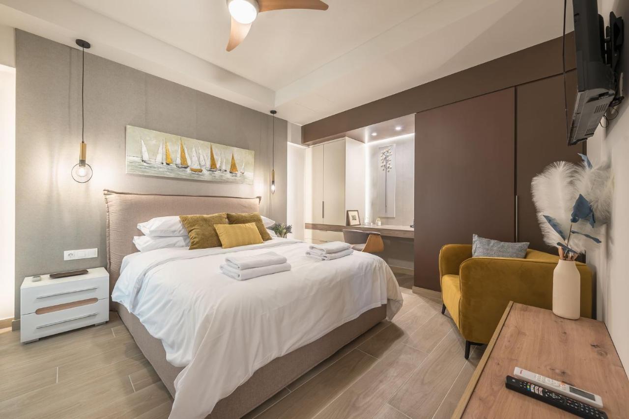 Beautiful & Renovated Aprtm In Piraeus Apartment Exterior photo